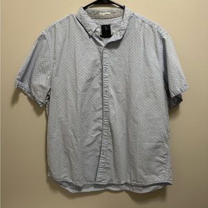Short sleeved dress shirt (XL)